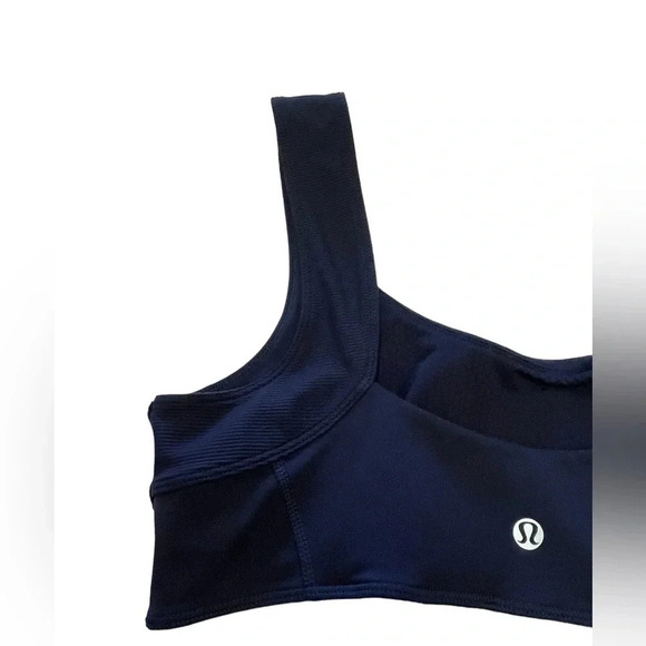 Lululemon Run Chase Me Tank Stripe White Indigo  Size 6 - Picture 8 of 11